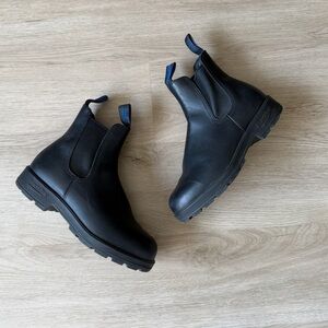 Blundstone thermal Chelsea boots